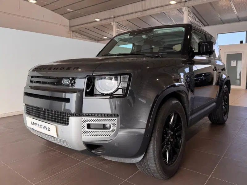 Land Rover Defender usata a Venezia