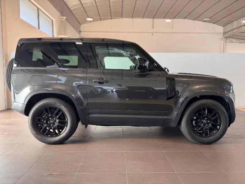 Land Rover Defender usata a Venezia (13)