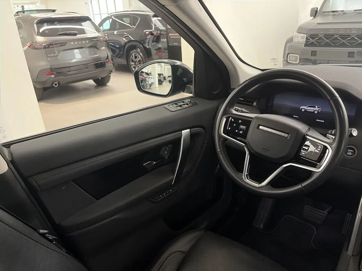 Land Rover Discovery Sport usata a Modena (14)