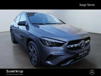 Mercedes-Benz GLA SUV 180 Progressive Advanced Plus auto del 2024 usata a Magenta