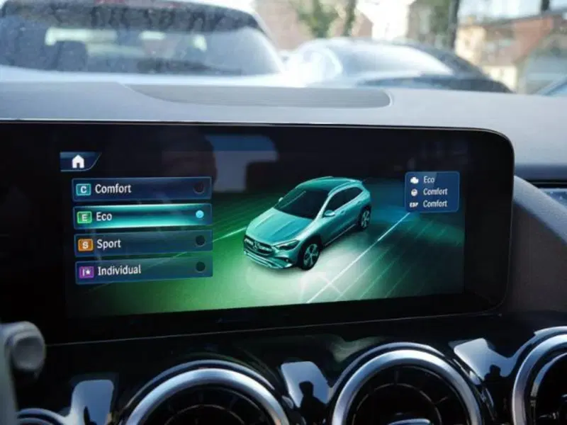 Mercedes-Benz GLA SUV usata a Milano (12)