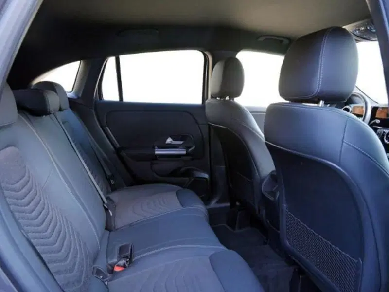 Mercedes-Benz GLA SUV usata a Milano (13)