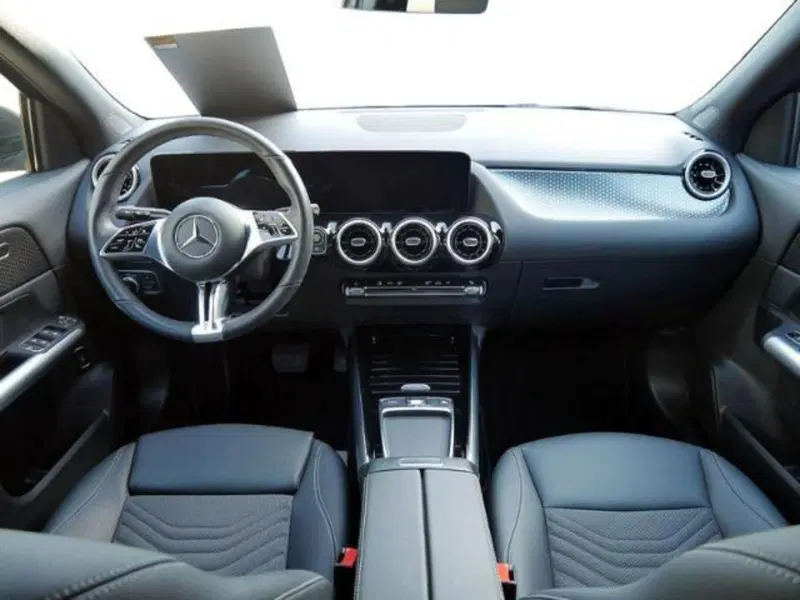 Mercedes-Benz GLA SUV usata a Milano (4)