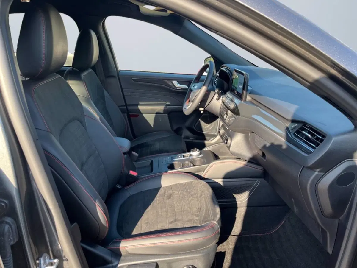 Ford Kuga usata a Milano (11)