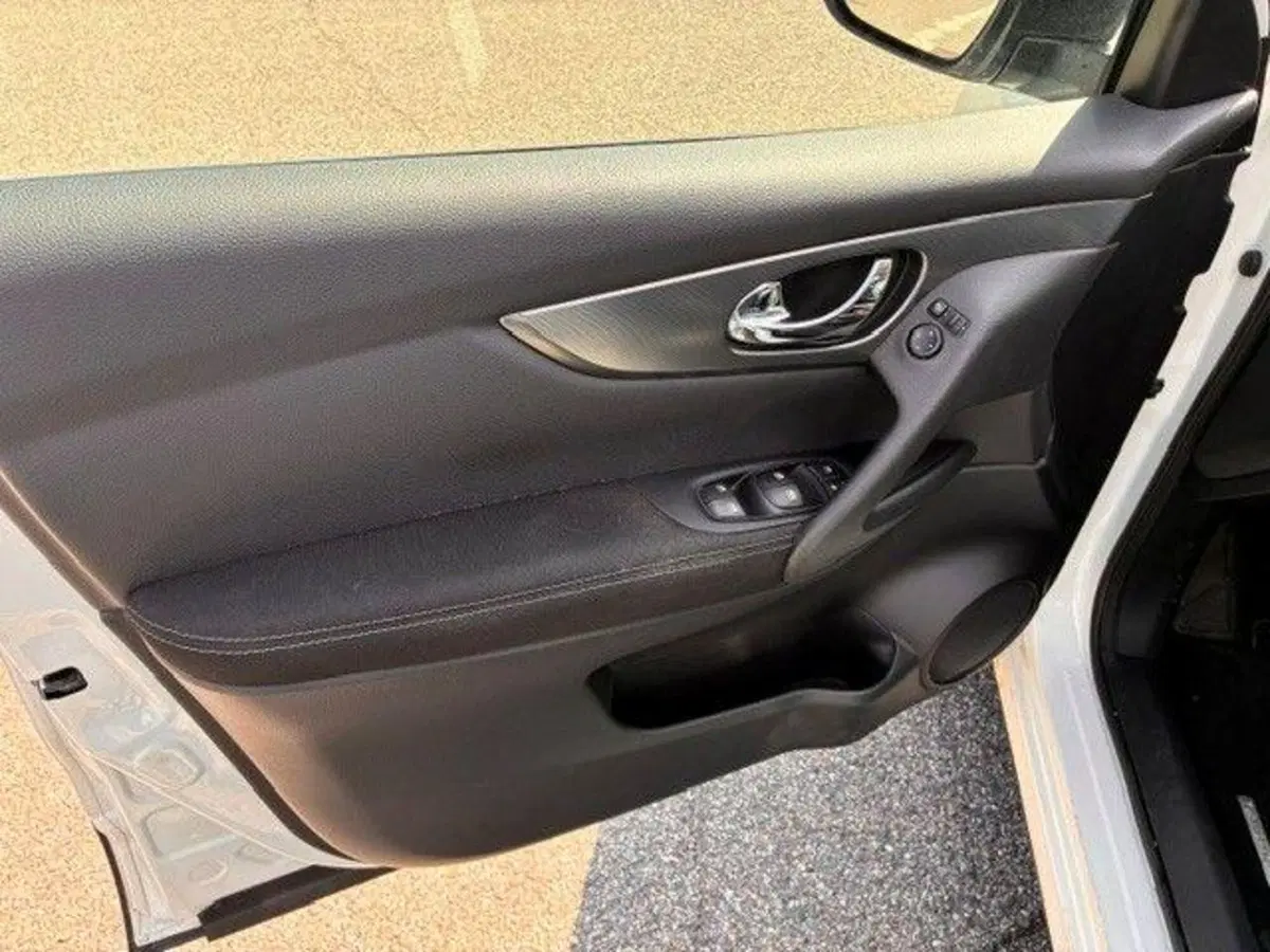 Nissan Qashqai usata a Milano (11)