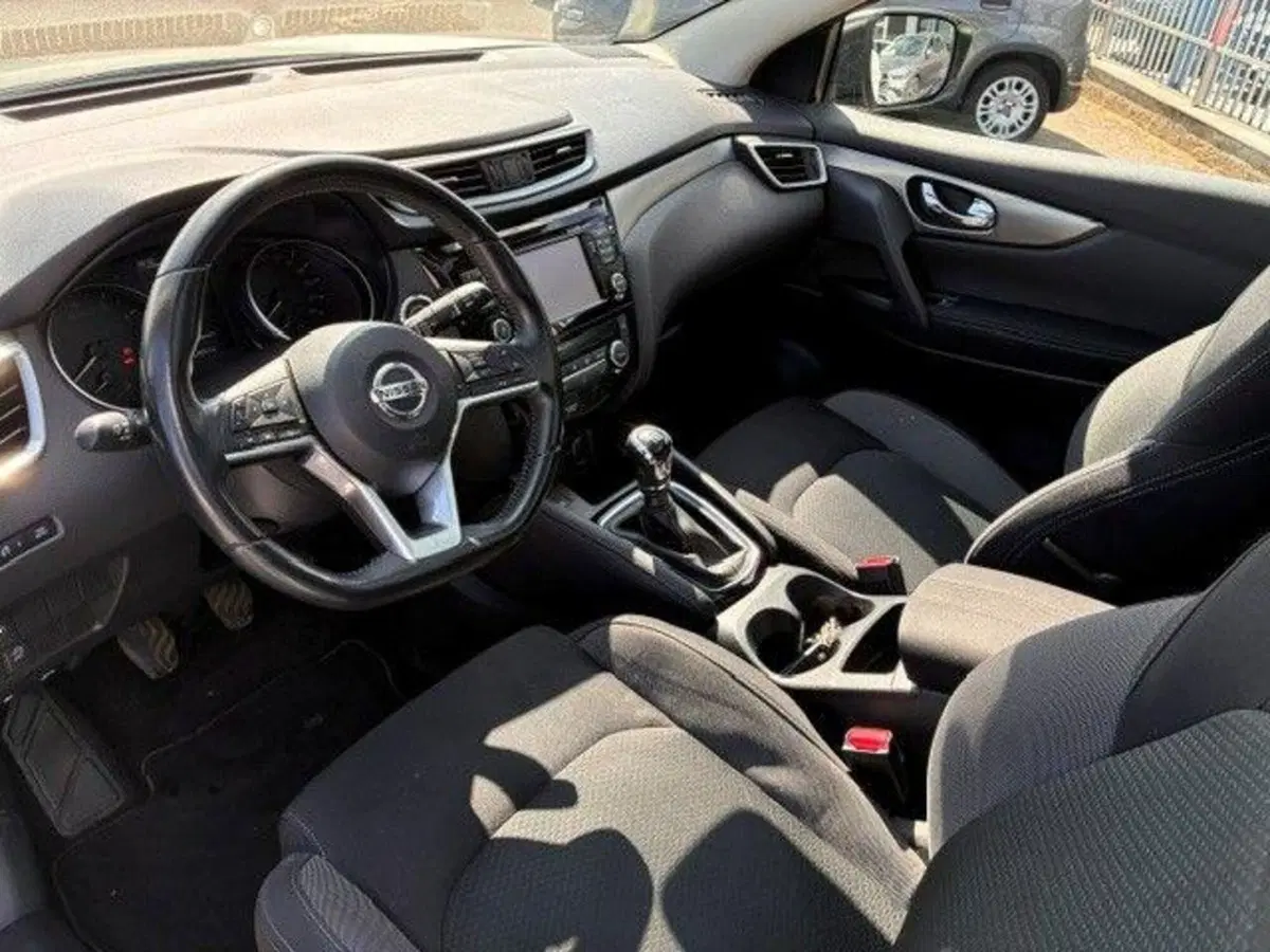 Nissan Qashqai usata a Milano (7)