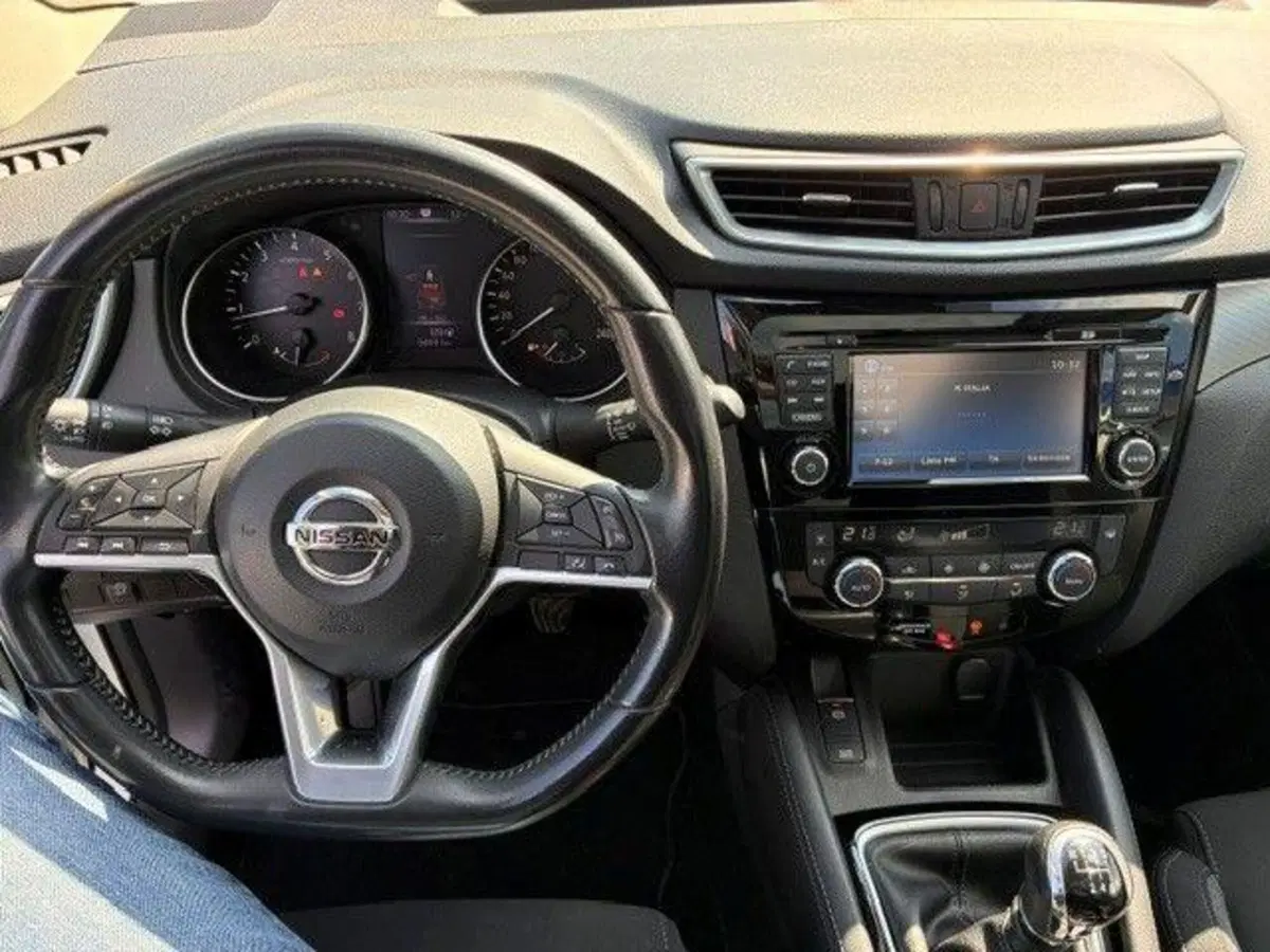 Nissan Qashqai usata a Milano (8)