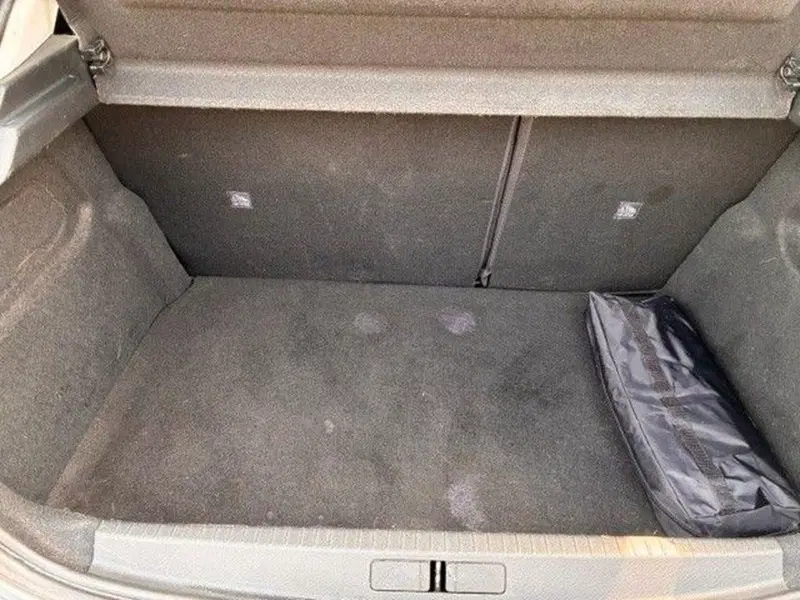 Opel Corsa usata a Milano (10)