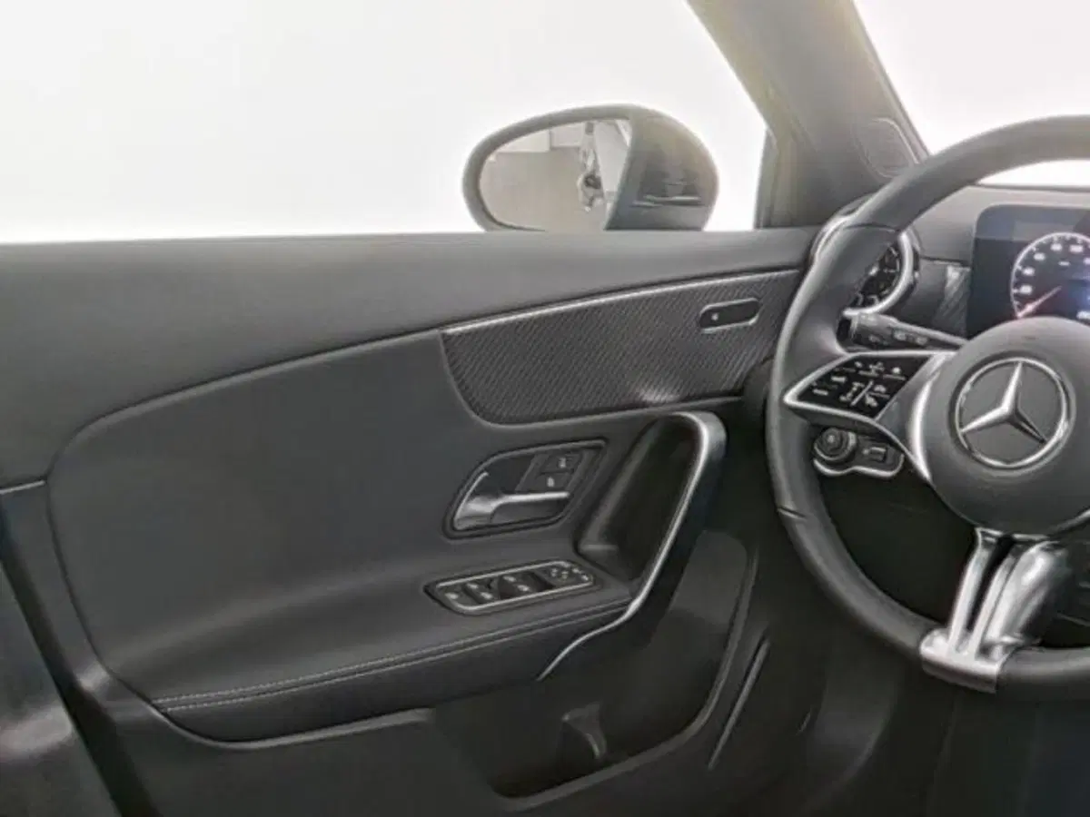Mercedes-Benz Classe A usata a Milano (6)