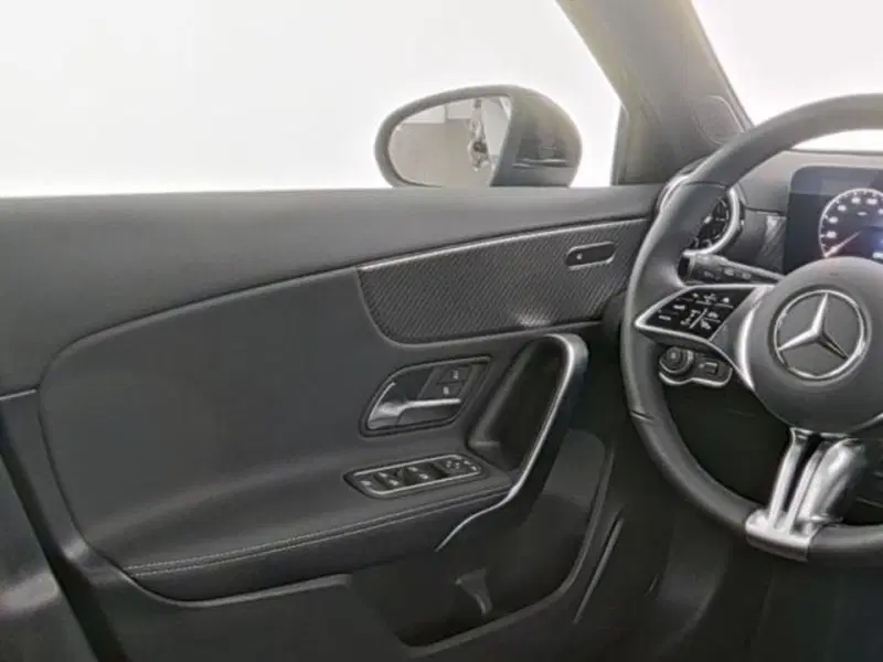 Mercedes-Benz Classe A usata a Milano (6)