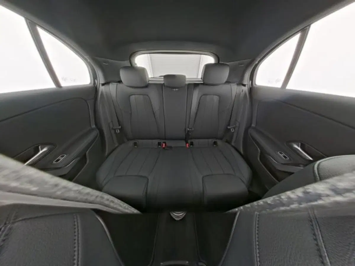 Mercedes-Benz Classe A usata a Milano (7)