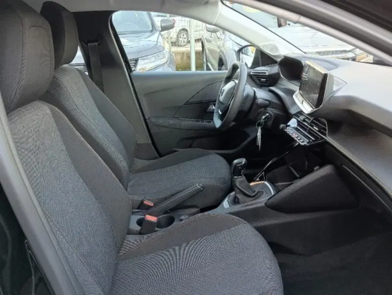 Peugeot 208 nuova a Brescia (17)