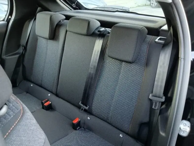 Peugeot 208 nuova a Brescia (9)