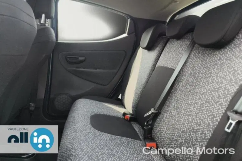 Lancia Ypsilon usata a Venezia (6)