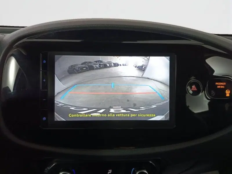 Toyota Aygo X usata a Teramo (14)