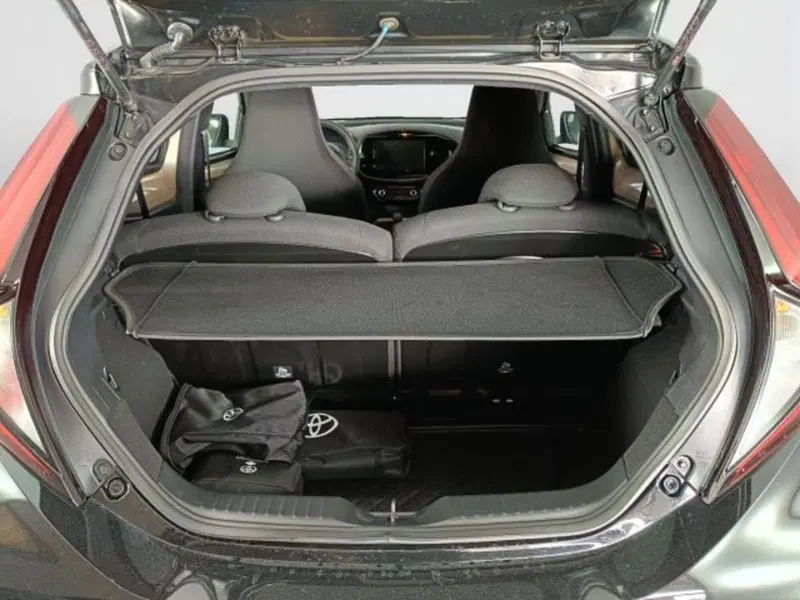 Toyota Aygo X usata a Teramo (19)