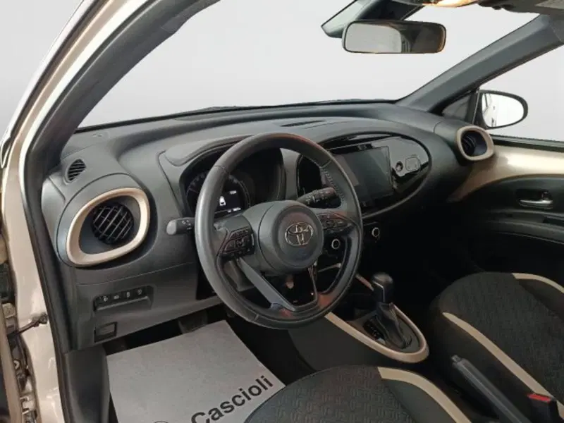 Toyota Aygo X usata a Teramo (7)