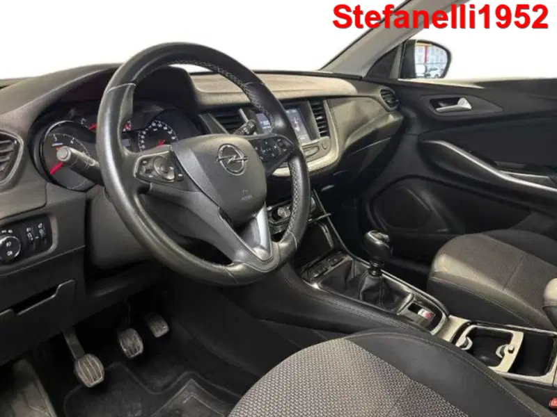Opel Grandland X usata a Bologna (11)