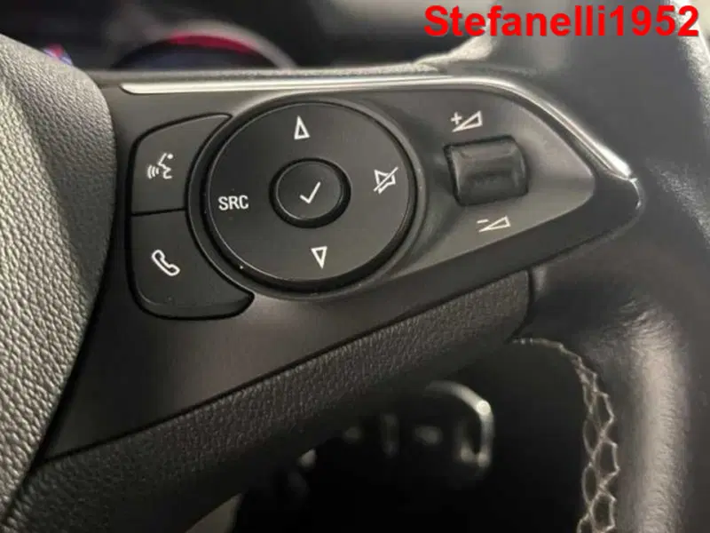 Opel Grandland X usata a Bologna (19)