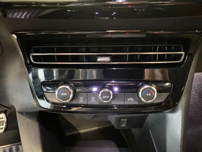 Opel Mokka usata a Torino (11)