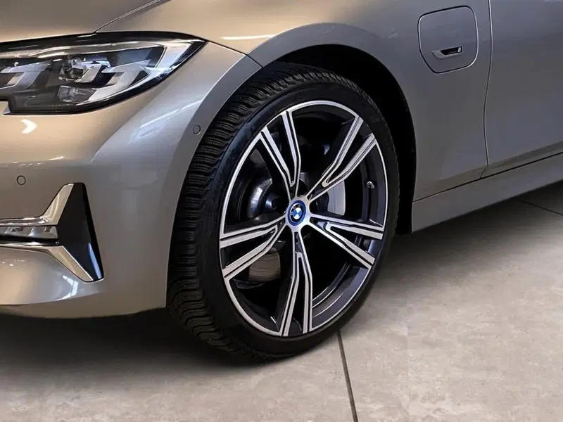 BMW Serie 3 Touring usata a Torino (15)
