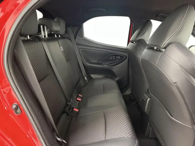 Toyota Yaris Cross usata a Monza e Brianza (11)