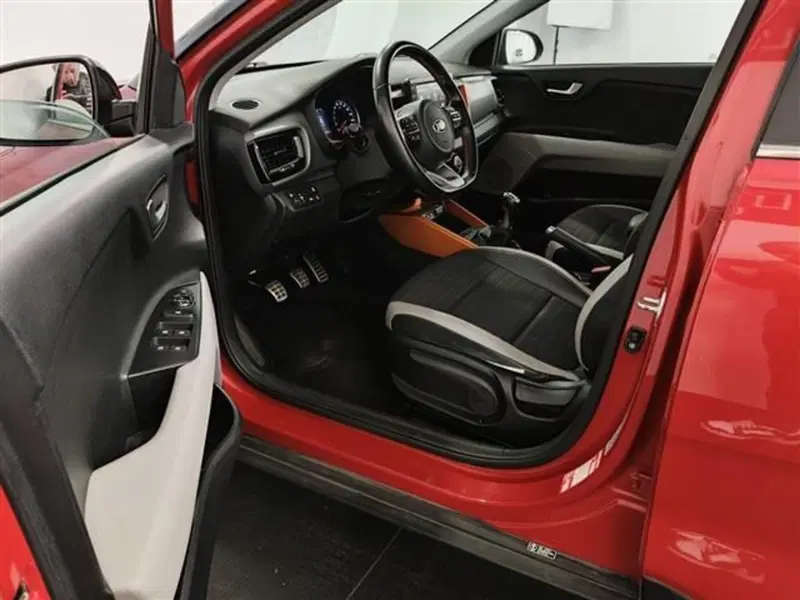 Kia Stonic usata a Siena (16)