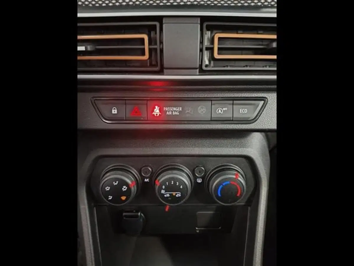 Dacia Sandero usata a Siena (14)