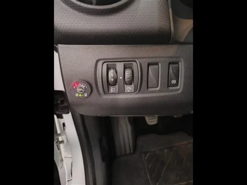 Renault Clio usata a Siena (6)