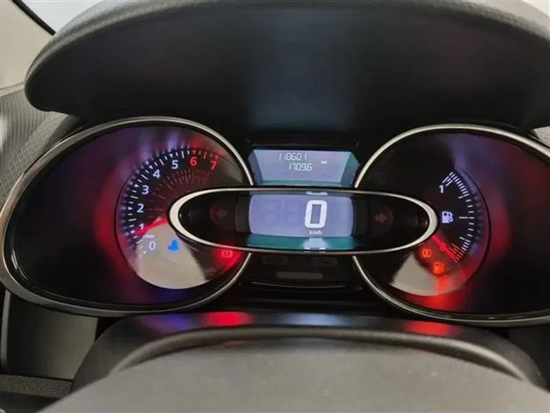 Renault Clio usata a Siena (9)