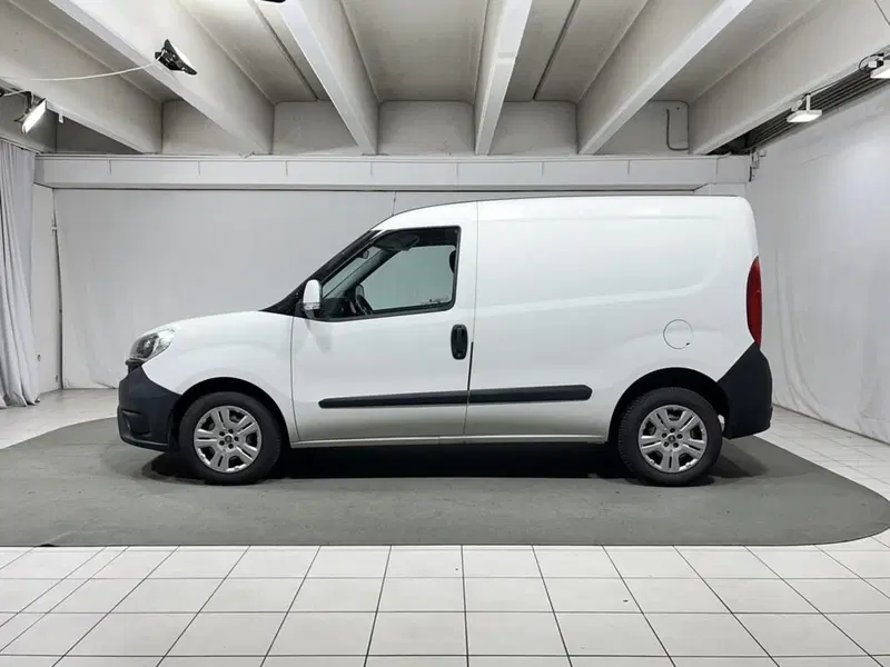 Fiat Doblò Furgone usata a Sondrio (2)