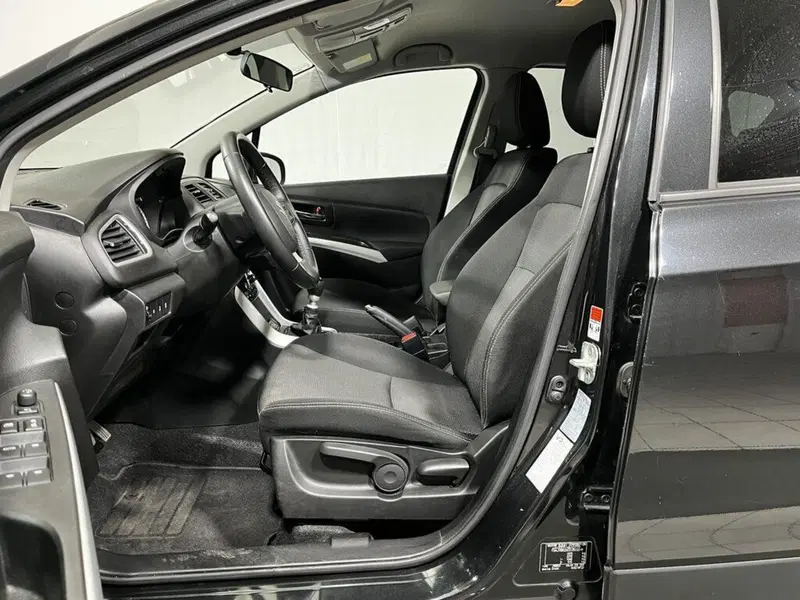 Suzuki S-Cross usata a Sondrio (10)