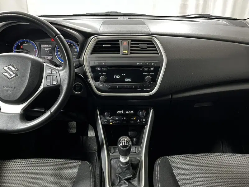 Suzuki S-Cross usata a Sondrio (14)