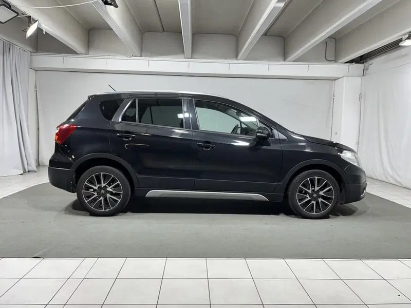 Suzuki S-Cross usata a Sondrio (6)