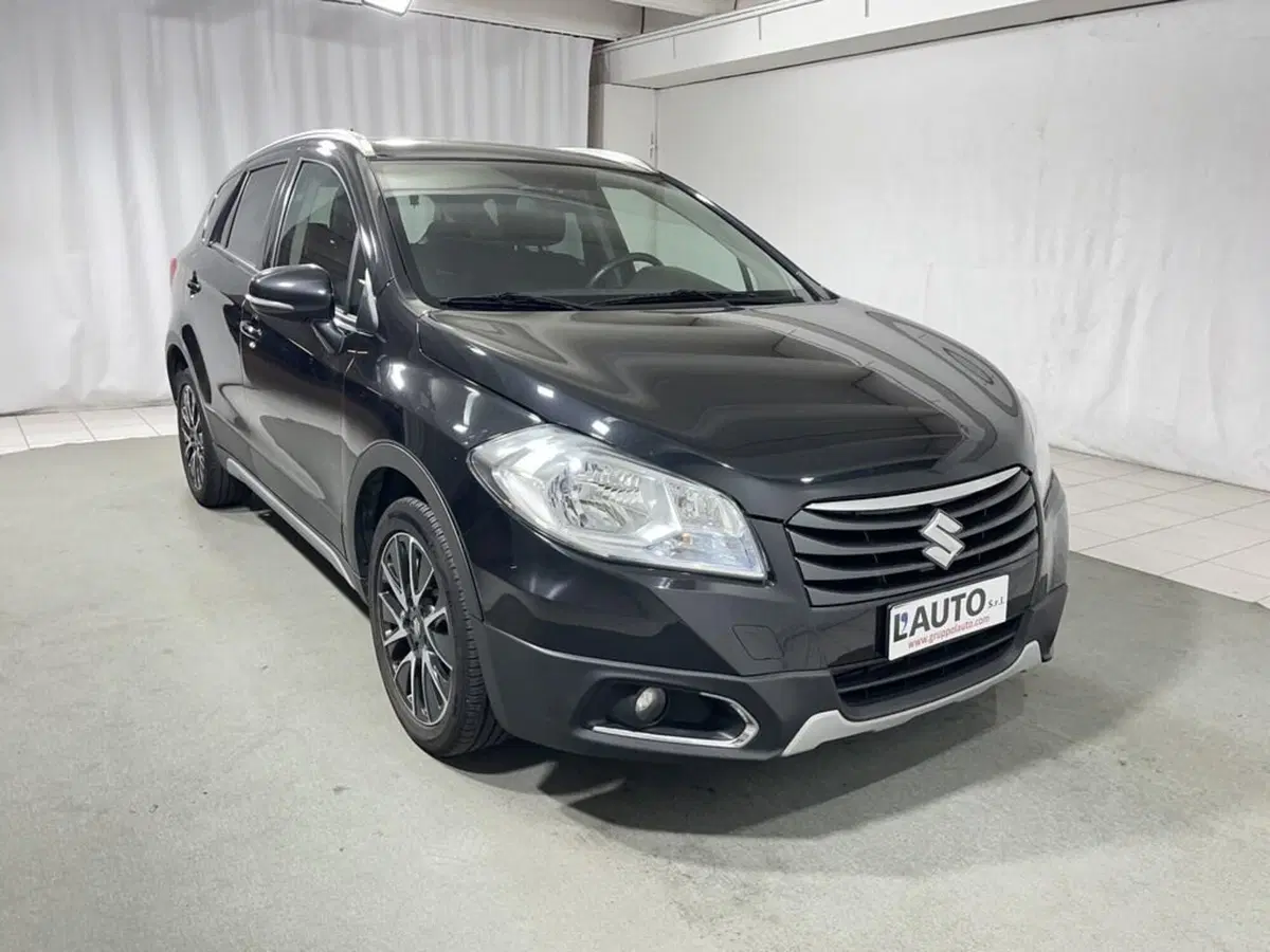 Suzuki S-Cross usata a Sondrio (7)