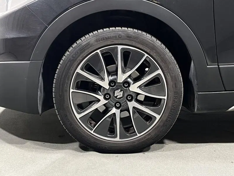 Suzuki S-Cross usata a Sondrio (9)