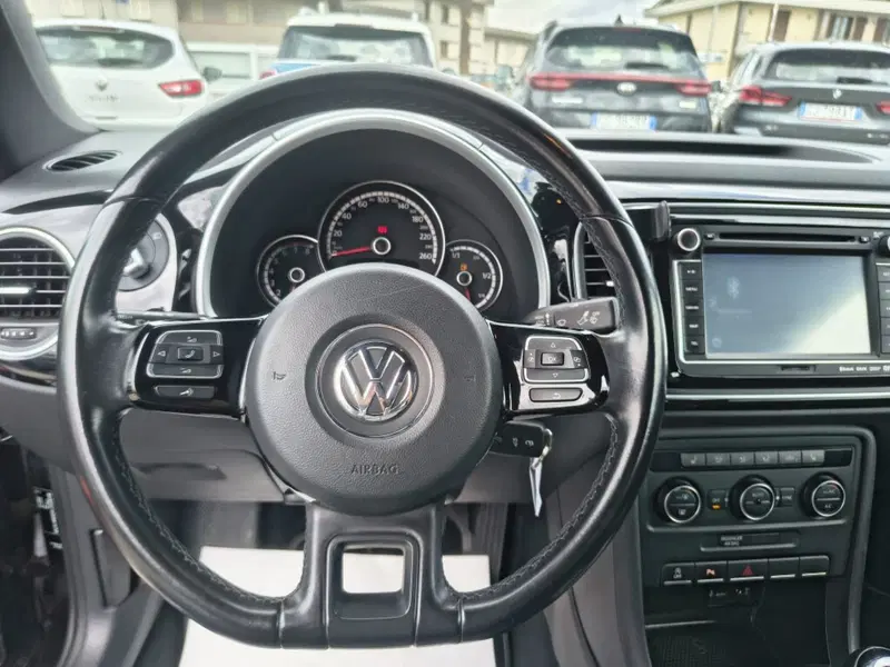 Volkswagen Maggiolino Cabrio usata a Firenze (10)