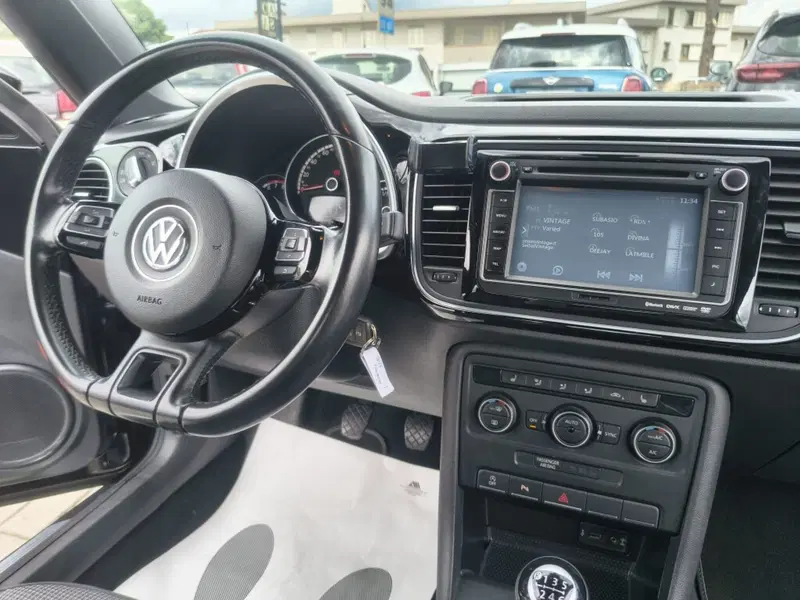 Volkswagen Maggiolino Cabrio usata a Firenze (15)