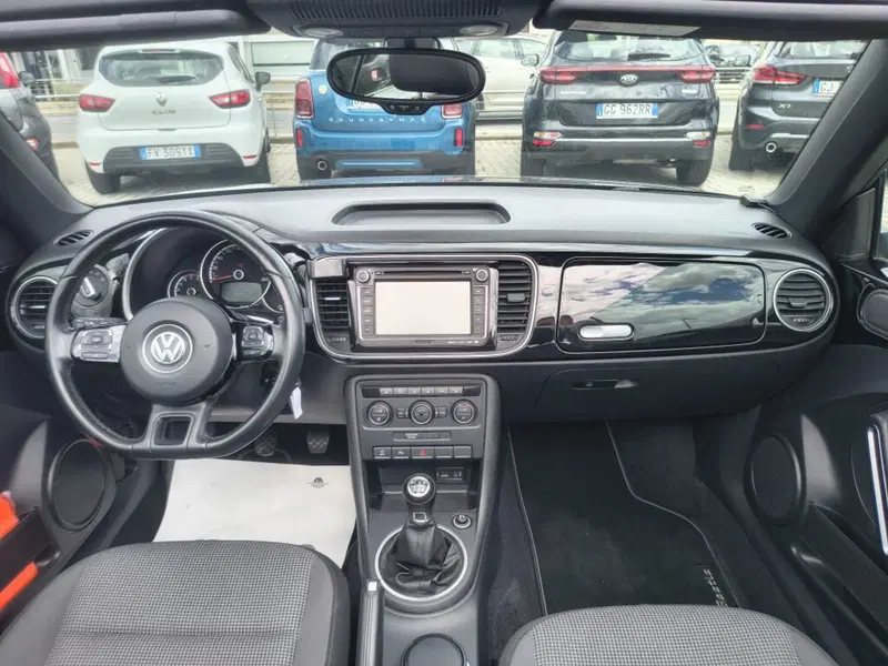 Volkswagen Maggiolino Cabrio usata a Firenze (9)