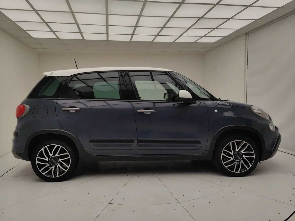 Fiat 500L usata a Como (19)