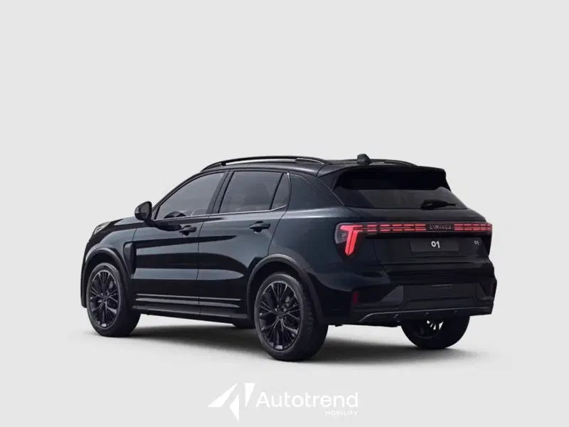 Lynk & Co 01 nuova a Bari (12)