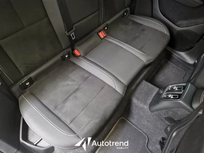 Volvo XC40 usata a Bari (11)