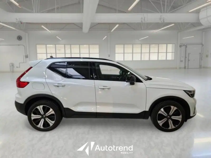 Volvo XC40 usata a Bari (15)