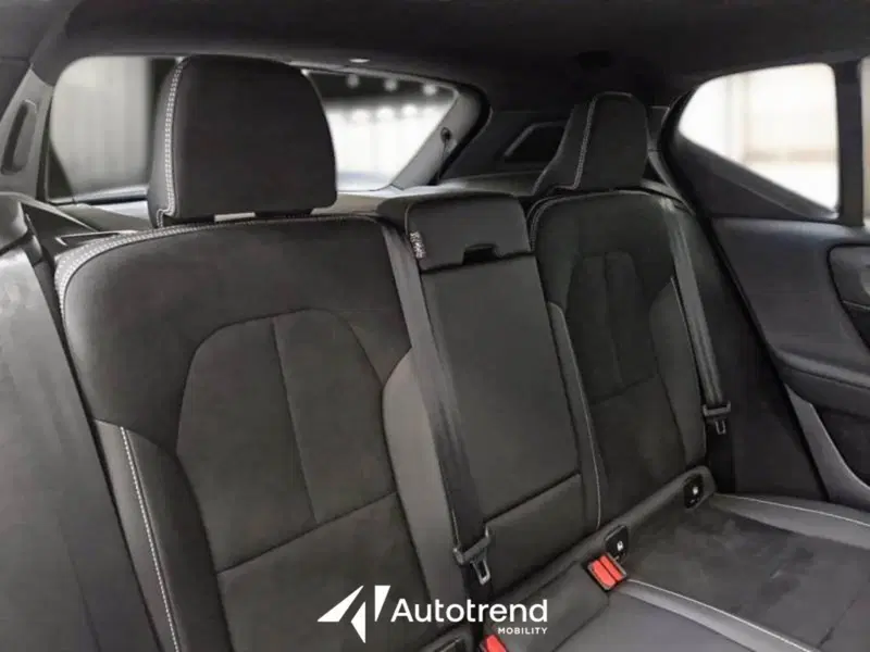 Volvo XC40 usata a Bari (20)