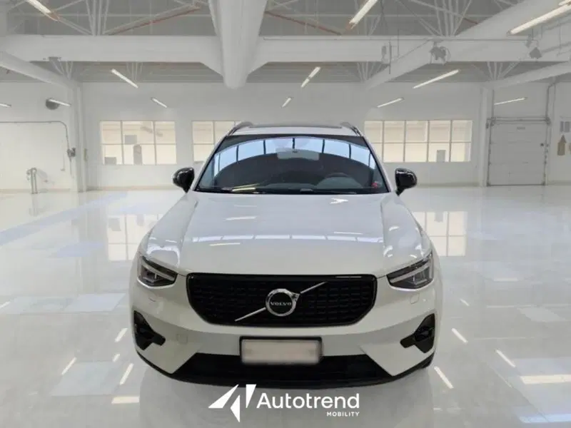 Volvo XC40 usata a Bari (3)