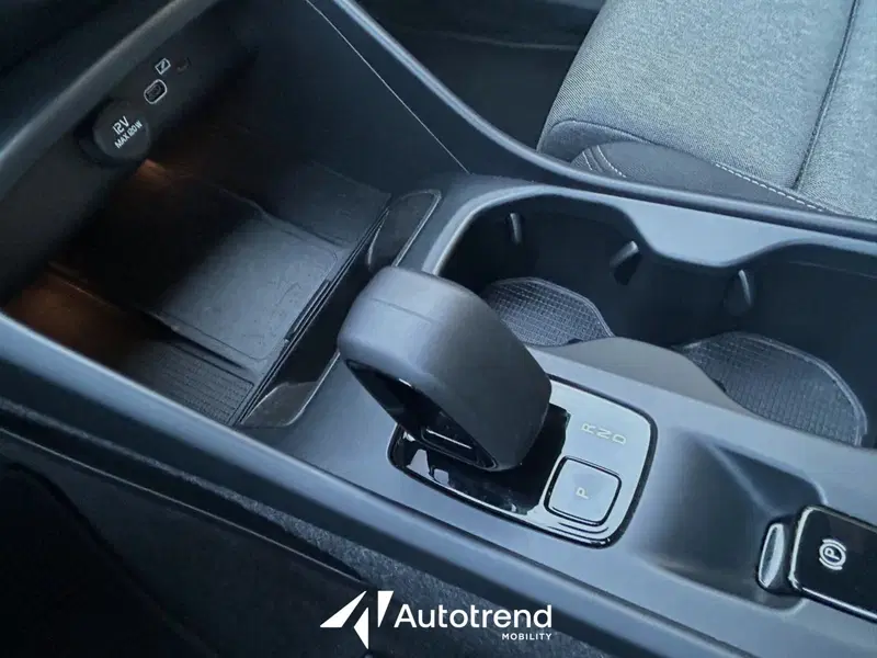 Volvo XC40 usata a Bari (19)