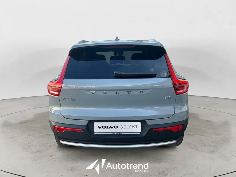 Volvo XC40 usata a Bari (4)