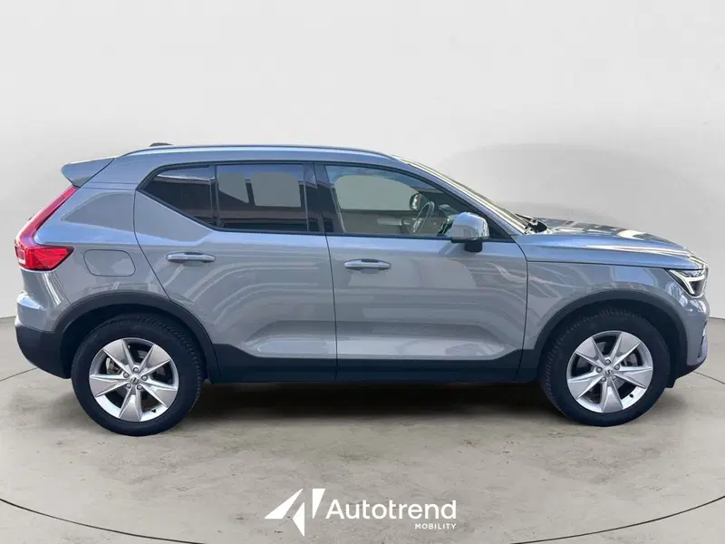 Volvo XC40 usata a Bari (5)