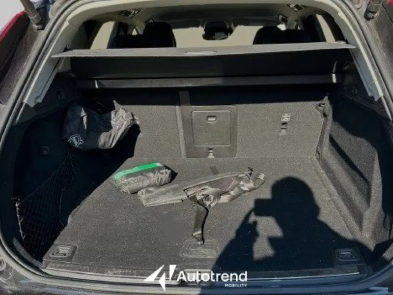 Volvo XC60 usata a Bari (5)