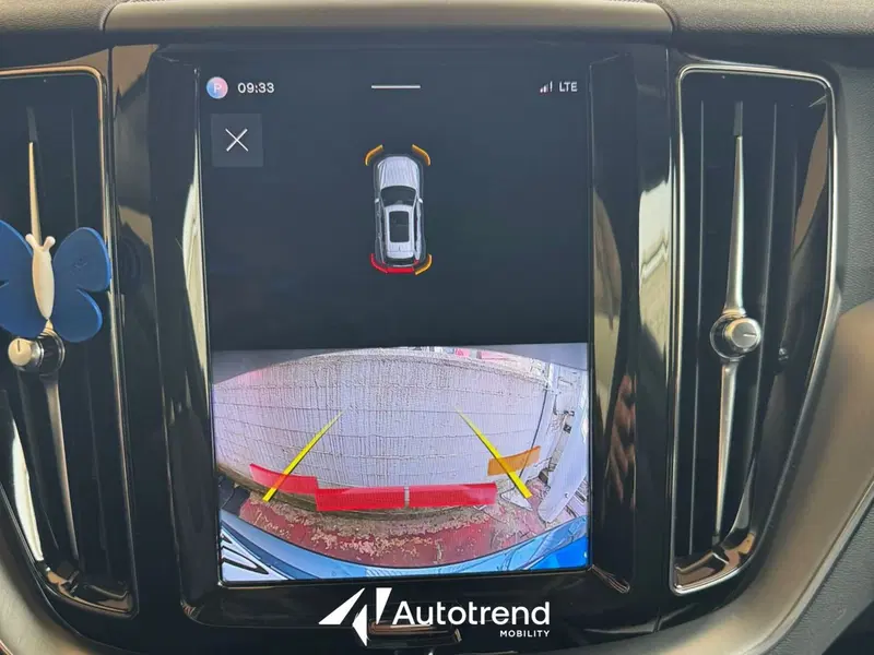 Volvo XC60 usata a Bari (11)